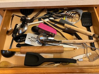 Assorted Cooking Utensils Drawer Lot