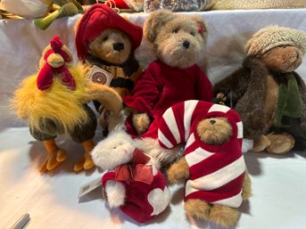 Lot Of Boyds Bears In Great Condition. See Photos.