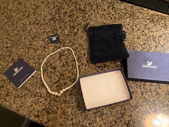 Swarovski Crystal Pearl Necklace NEW With COA BOX And Pouch