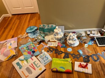 Lot Of Assorted Baby Shower Items, Diaper Cakes, Lanterns, Signs, And More Seal Photos