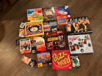 Huge Lot Of Vintage Board Games Awesome Lot To Photos