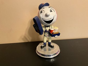 Forever Collectibles Legends Of The Diamond Limited Edition, Mr. Met 67 Of 168