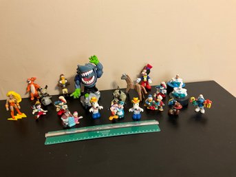 Lot Of Vintage Toys, Disney Smurfs, Winnie The Pooh, And More