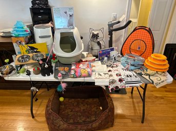 Huge Lot Of Cat Items Litter Genie Box Litter Bed, Toys, Decorations Cat Bowls And More