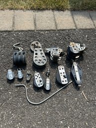 Lot Of Harkin Sailboat Pulleys In Nice Condition. Anyone Who Knows Sailing Will Now These Are Great