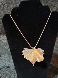 Vintage Natures Jewelry 24K Gold Dipped Genuine Leaf Pendant Necklace