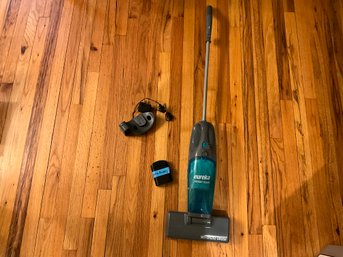 Eureka 95A Instant Clean Cordless Vacuum With Charger And Extra Battery