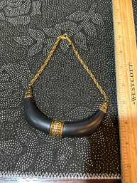 Vintage 1960 Crown Trifari SHAKIRA Black Lucite Gold Tone Collar Choker Necklace