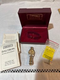 Vintage Seiko SQ Gold/Silver Tone Quartz Watch Gold Face