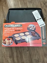 Proctor Silex 200 Sq. In. Durable Nonstick Electric Griddle, Black Grill Looks Brand New