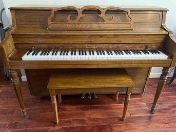 Beautiful Walnut Kawaii Piano, Model 502-M, #A38544, Great Sound, Good Condition