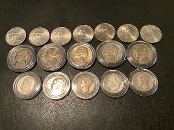 Lot Of 17 Assorted Collector US Coins - See Photos