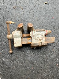 Vintage Bench Vise No 111 Works Fine