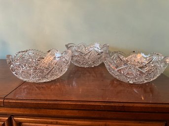 Set Of 3  8 Inch Hobstar Cut Crystal Glass Sawtooth Bowls