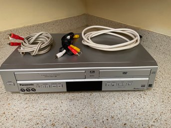 Panasonic PV-D4744S DVD VHS Player Recorder  Works Great!