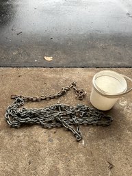 Bucket With Two Length's Of Chain