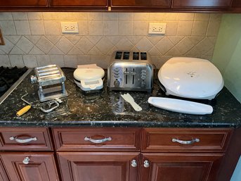 Lot Of Kitchen Appliances Ampia Pasta Maker Sunbeam Waffle Make George Foreman GrillGeorge Foreman Grill Plus