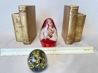 Mixed Lot: 2 Blown Glass Eggs, 2 Gold Resin Bookends, Murano Glass