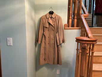 Ladies London Fog Belted Trench Coat Size 10P