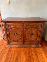 THOMASVILLE FURNITURE Huntly Traditional Style 40' Flip Top Server Buffet