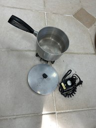 Westing House 3 Quart Electric Hot Pot In Great Shape