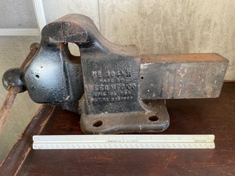 Vintage Large Iron VICE No 104 1/2 R, Reed Mfg Co Erie Pa Pat No. 2127008