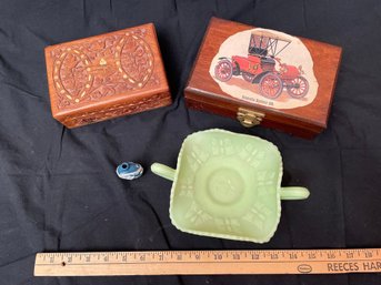 2 Wood Boxes, Fenton Glass Lime Green Butterfly 2 Handled Candy Nappy Uranium Glows, Tiny Vase