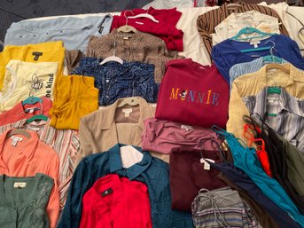 Giant Lot Of Womens Sz LARGE Clothing: Dressbarn Sonoma Disney Sweaters Suits Dresses Old Navy Camisoles