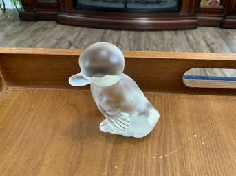 Authentic Fenton Handmade Glass Adorable DUCKLING Figurine 3.5 Inch Tall