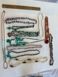 Estate Sale Jewelry Lot Ladies Fashion Stone Necklaces See All Photos