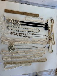Estate Sale Jewelry Large Lot Of Ladies Fashion Pearl Necklaces See All Photos