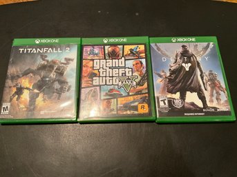 3 Xbox One Games Titanfall 2 Grand Theft Auto 5 And Destiny