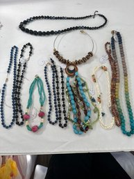 Estate Sale Jewelry Lot Ladies Fashion Beaded Necklaces See All Photos