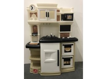 Step2 Great Gourmet Kitchen Pretend Playset