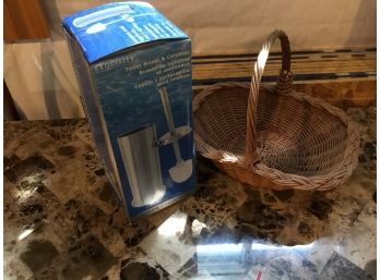 Lot Basket And Toilet Brush