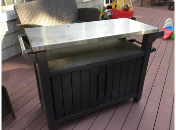 Outdoor Cooking Counter With Storage Cabinet