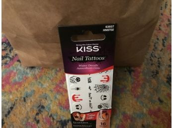 100 Packs KISS NAIL TATTOOS HALLOWEEN THEME #63937 16 DECALS Each