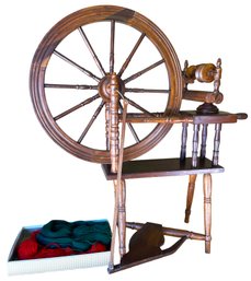 Vintage Wood Spinning Wheel With Yarn