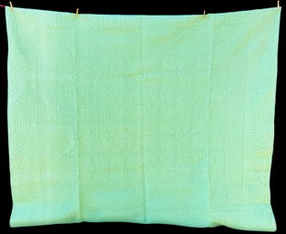 NOBILITY Large Green Quilt Size Queen