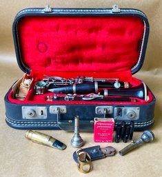 Vintage Evette Clarinette With Case And Accessories Including Pitch Whistle And Trumpet Mouthpieces