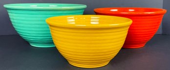 Vintage Set Of 3 Bauer Ringware Nesting Bowls