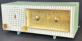 Vintage Zenith Long Distance Radio