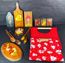 Painted Wood Plaques & Spoons With Quilted Silver Totes