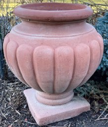 Terra-cotta Outdoor Planter Pot