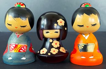 Trio Of Signed Japanese Kokeshi Dolls - Seated Posture
