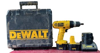 Dewalt Cordless Drill With 3 Batteries