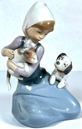 Llado Little Friskies Porcelain Figure