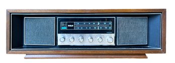 Vintage AM / FM Radio