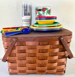 Adorable Picnic Basket With Plasticware For 12