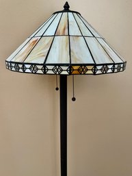Craftsman Style Floor Lamp With Glass Shade